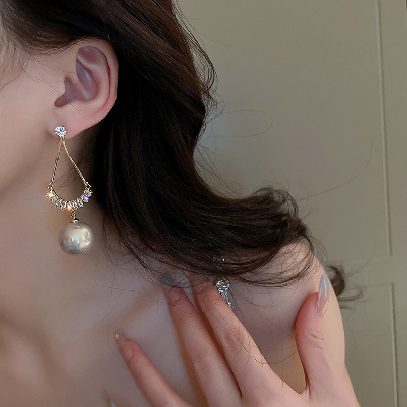 Fashion Geometric Copper Inlay Artificial Pearls Zircon Drop Earrings 1 Pair