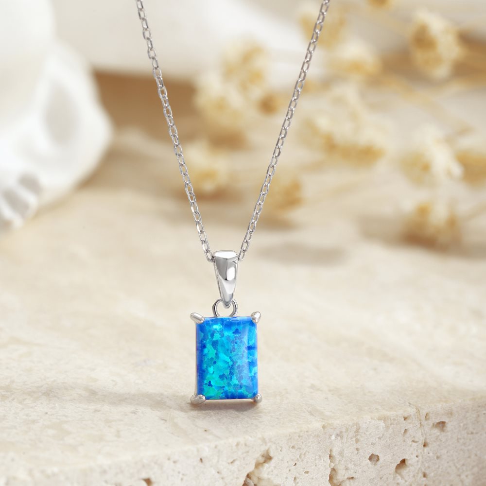 Elegant Square Austrian Crystal Sterling Silver Pendant Necklace 1 Piece