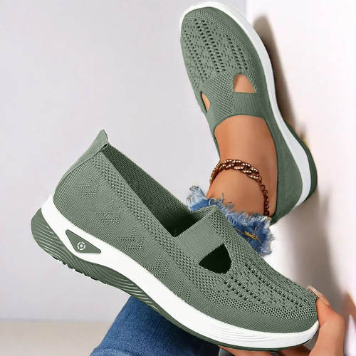 Middle-aged and elderly mother's shoes casual cross-border comfortable mesh shoes breathable women's 2026 women's shoes soft-sole single-layer shoes autumn