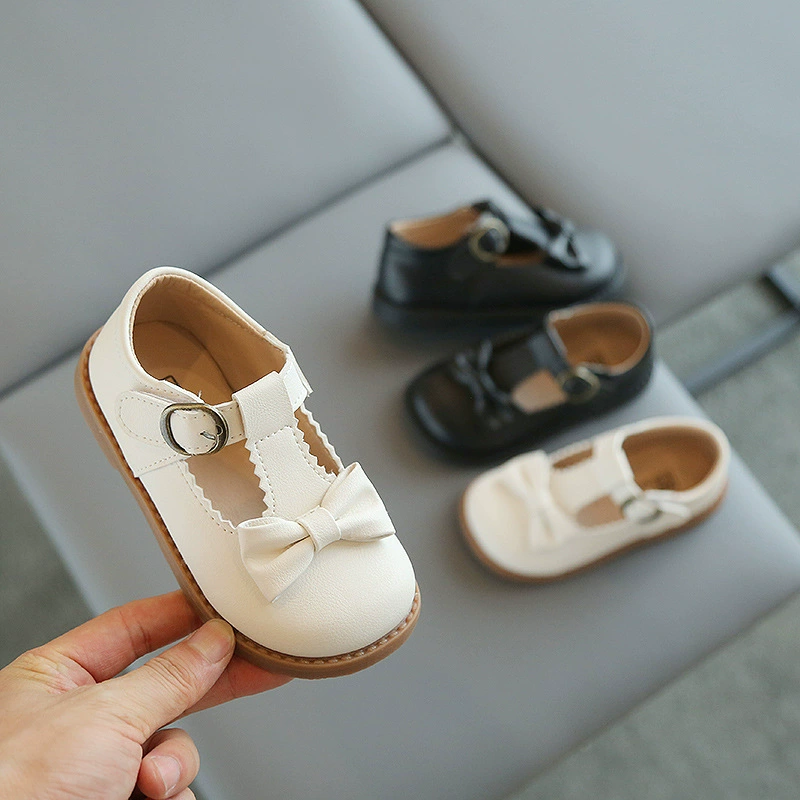 Children's shoes for leather shoes, cute footwear for early age for princess with bow, soft sole, 1-7 years