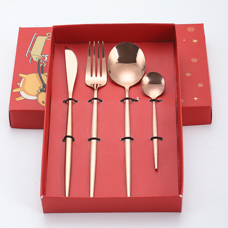 Amazon caja de regalo de Navidad transfronteriza cuchillo de acero inoxidable portugués, tenedor y cuchara conjunto de cuatro piezas cuchillo de carne y tenedor cuchara de comida principal