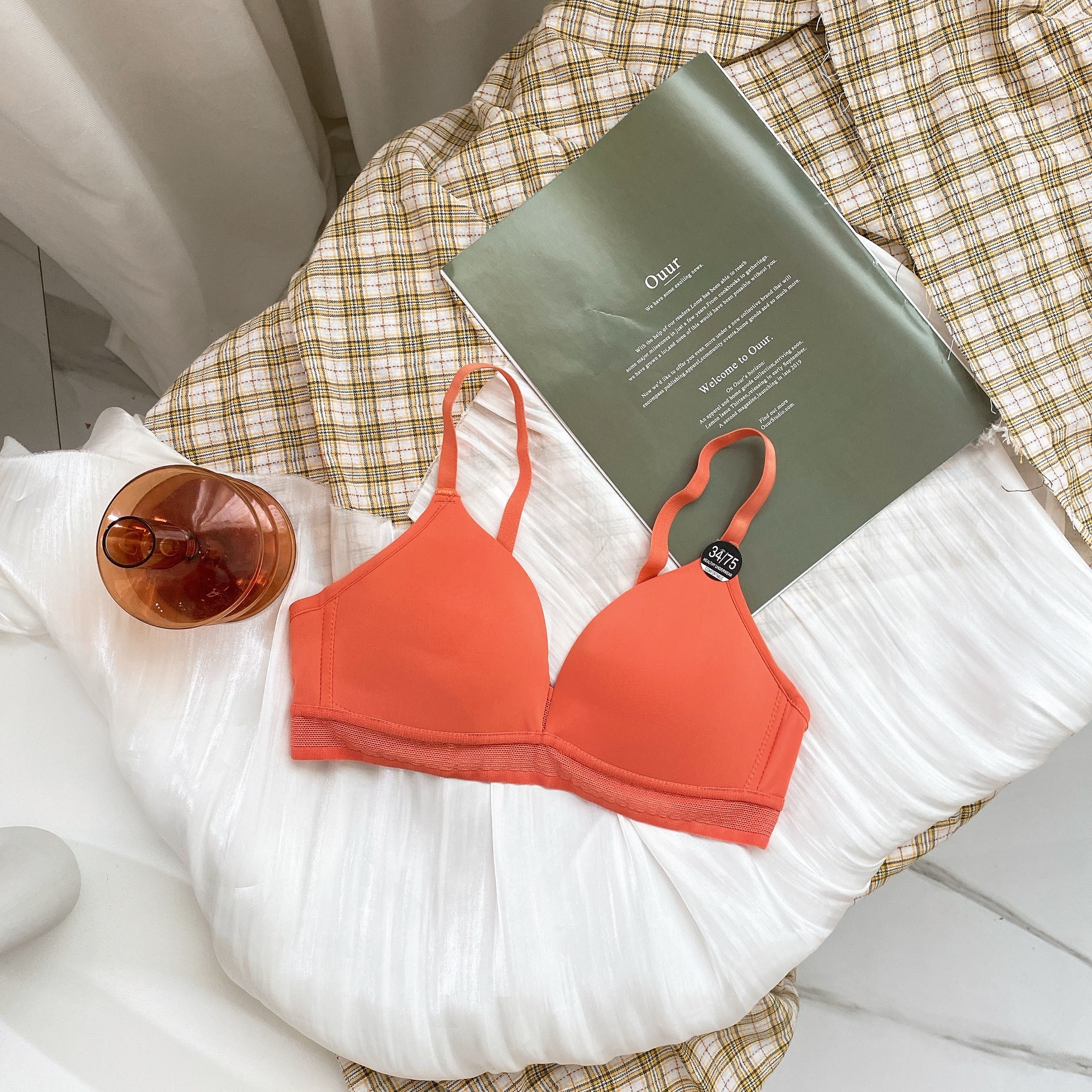 Copa triangular sin costuras