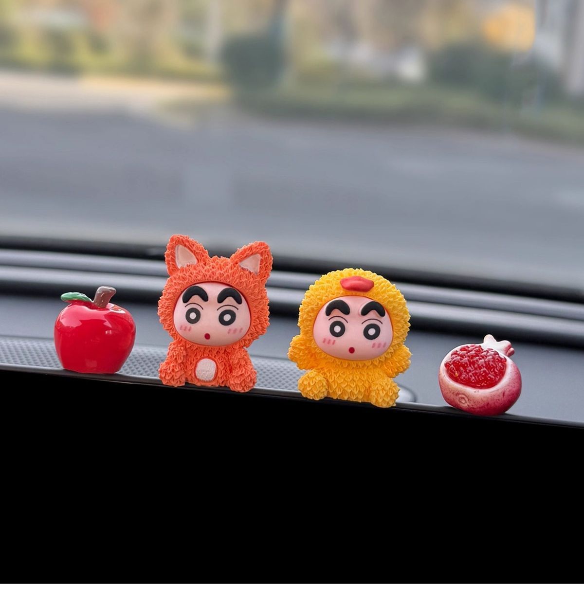 Car Dashboard Decoration Crayon Shin-Chan Car Interior Decoration 2026 Trendy New Cute Female Model