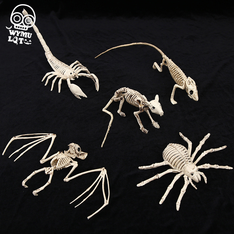 Accesorios de Halloween animal esqueleto novio novia simulación vuelo murciélago ratón araña serpiente casa embrujada decoración carretera