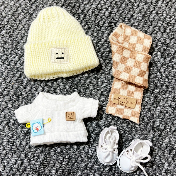 Hat, sweater, scarf, white shoes