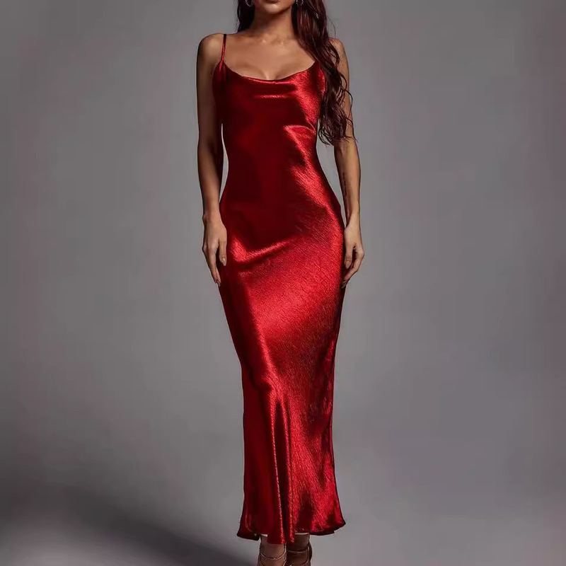 2024 Cross-border New European and American Amazon European and American Women's Strap Leaky Back Sexy Dress Slim-fit Fashion Long Dress