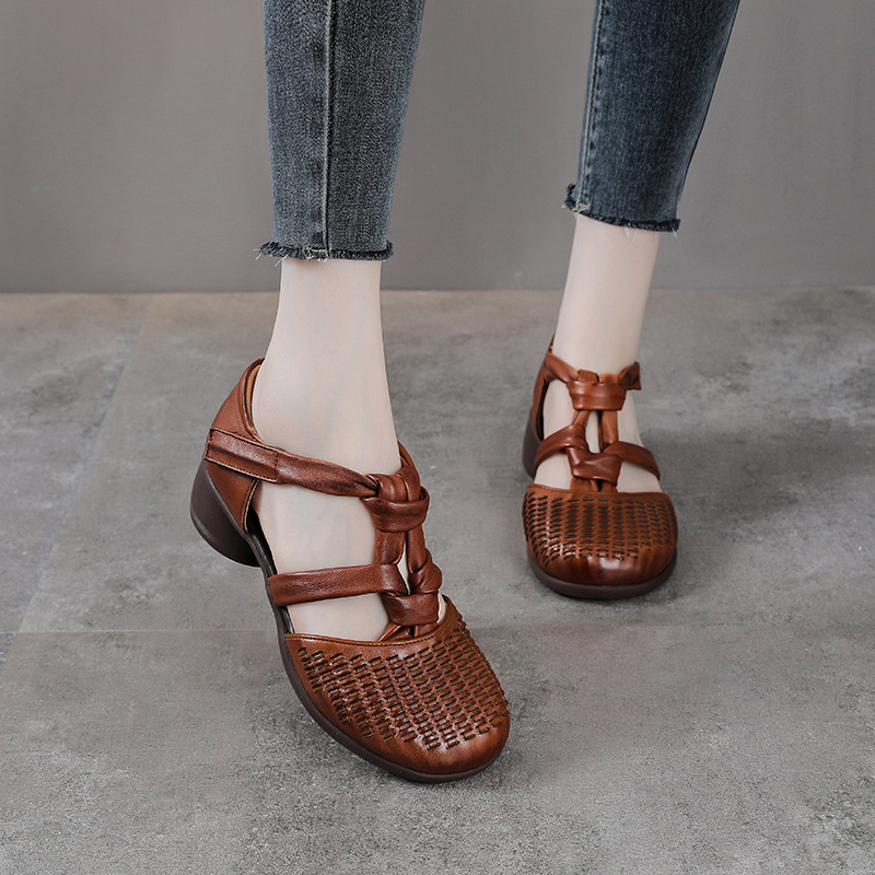 Sandal nữ da bò thật phong cách La Mã cổ điển, đế mềm, quai đan hở thoáng khí — màu nâu