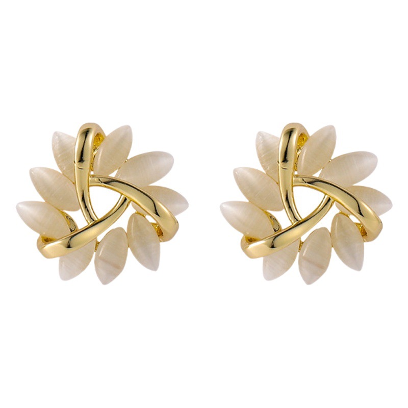 Estilo coreano simple triángulo geométrico ópalo pendientes de las mujeres pequeño estilo frío simple sentido de la moda nicho diseño pendientes