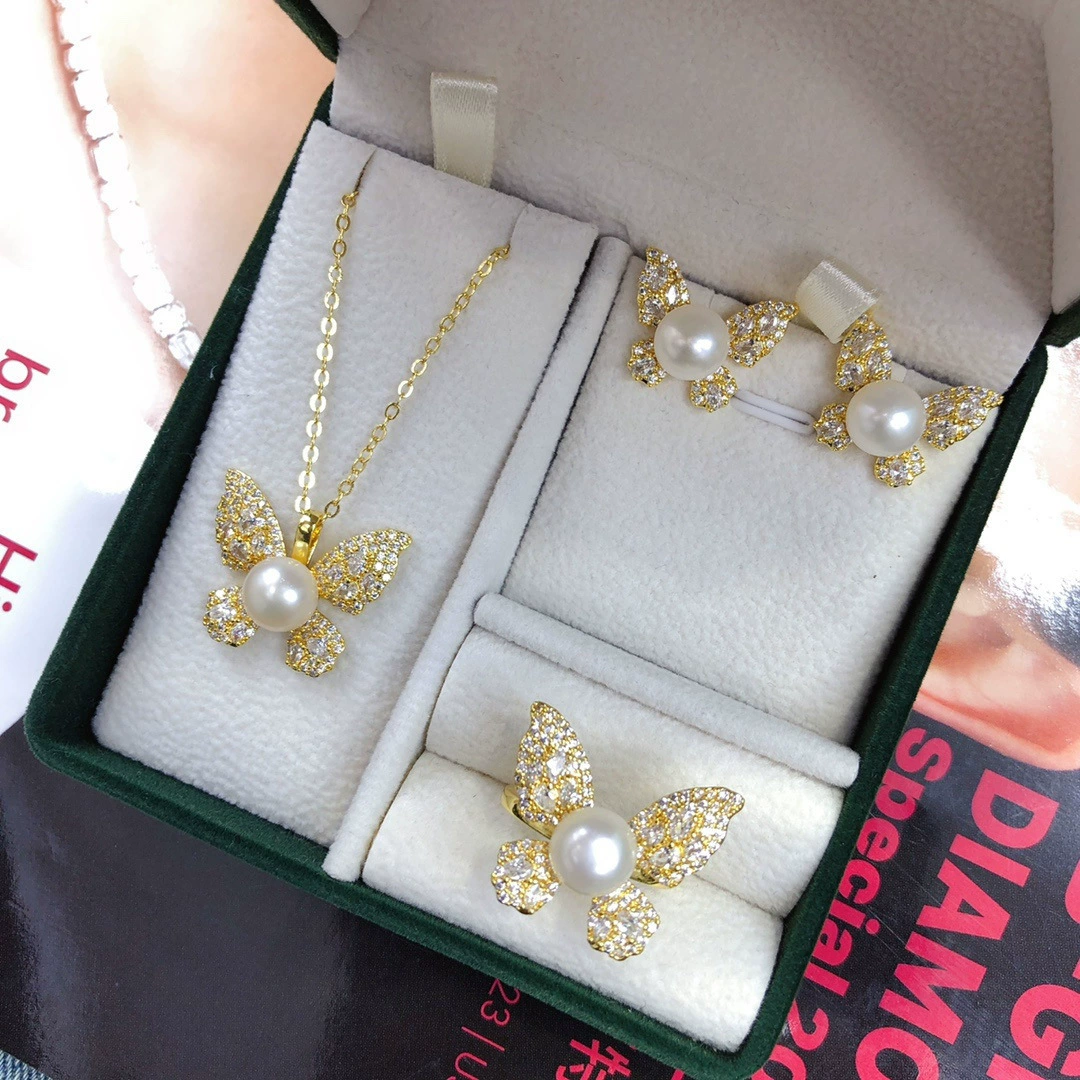 Самый продаваемый элегантный комплект украшений в стиле бабочки: колье, серьги, кольцо, бусы из бисера — набор из трех предметов, в стиле легкой роскоши.