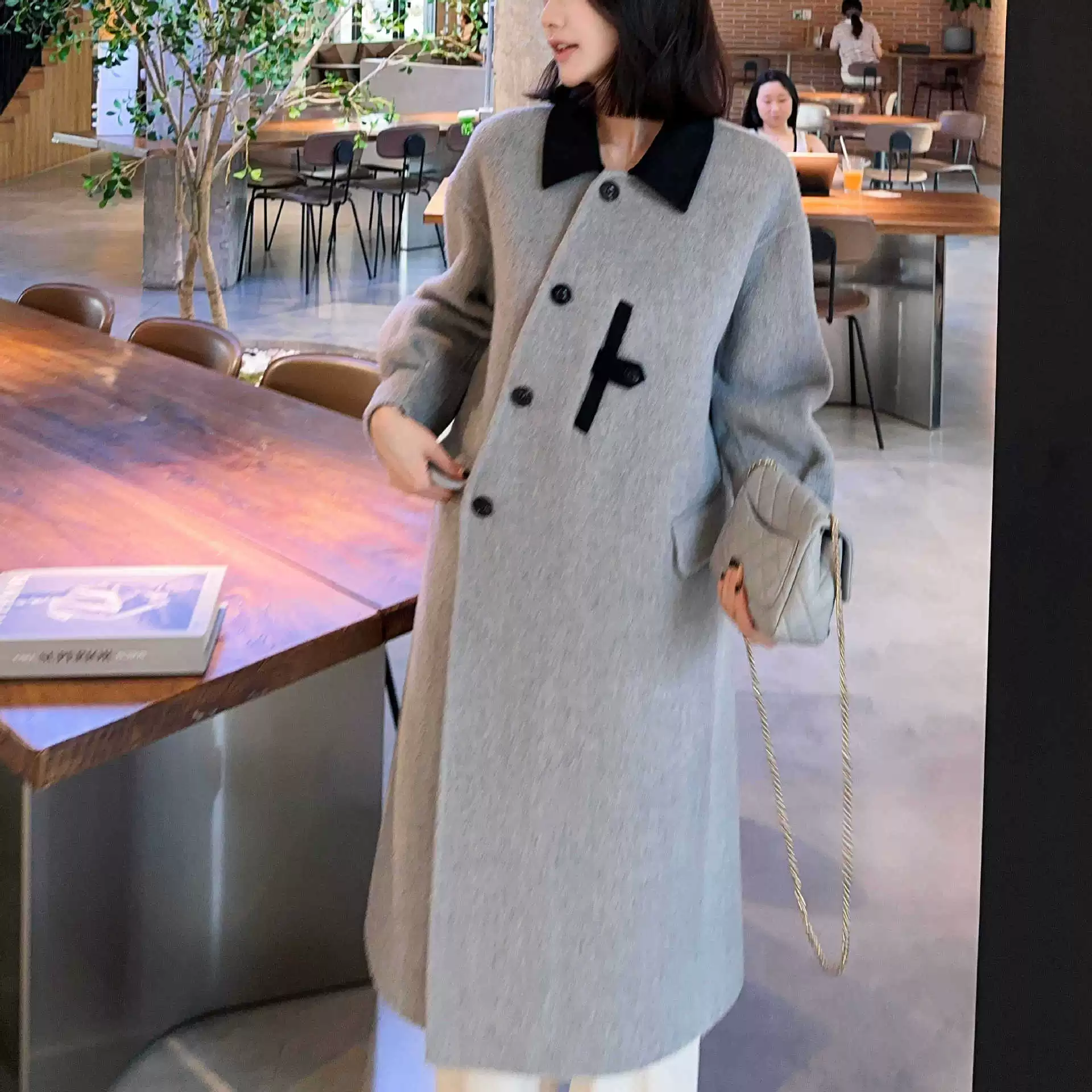Шерстяная верхняя одежда женская средней длины, зима 20220, новый стиль, элитная свободная утолщенная двусторонняя шерстяная верхняя одежда в корейском стиле