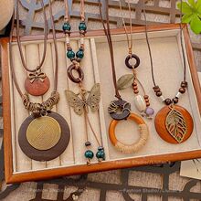 新中式禅意圆环蝴蝶项链女2025年新款复古国风长款毛衣链百搭配饰