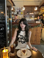 白色字母辣妹吊带背心女夏季褶皱修身内搭设计感纯欲显瘦上衣外穿