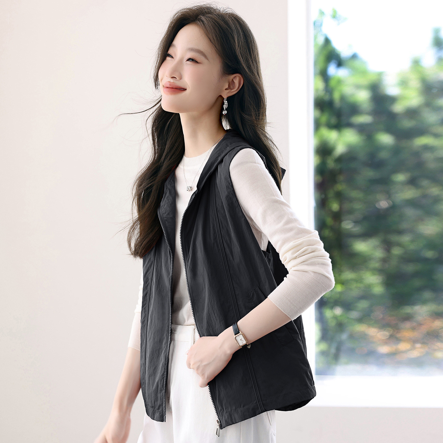 검은색