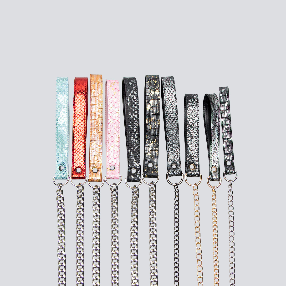 같은 색상의 견인 로프