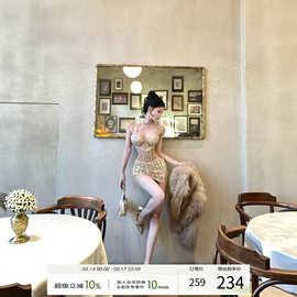 灰尘邓邓 法式吊带连衣裙女2026早春新款性感拼接包臀裙生日裙子