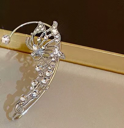 Small Ear Clip Ear Cuff, Light Luxury Design, Elf-Style Silver/Gold Options