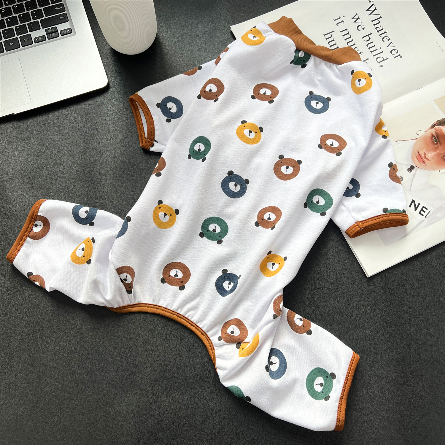 표백-곰 머리 4 발 의류-봄과 가을 작은 스웨터 직물