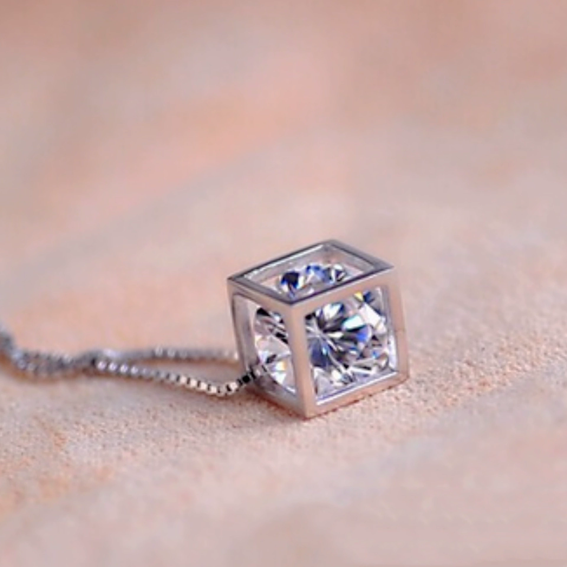 Square Pendant (Platinum) JDZ387, 2 ct simulated diamond, 1.3×1.0 cm