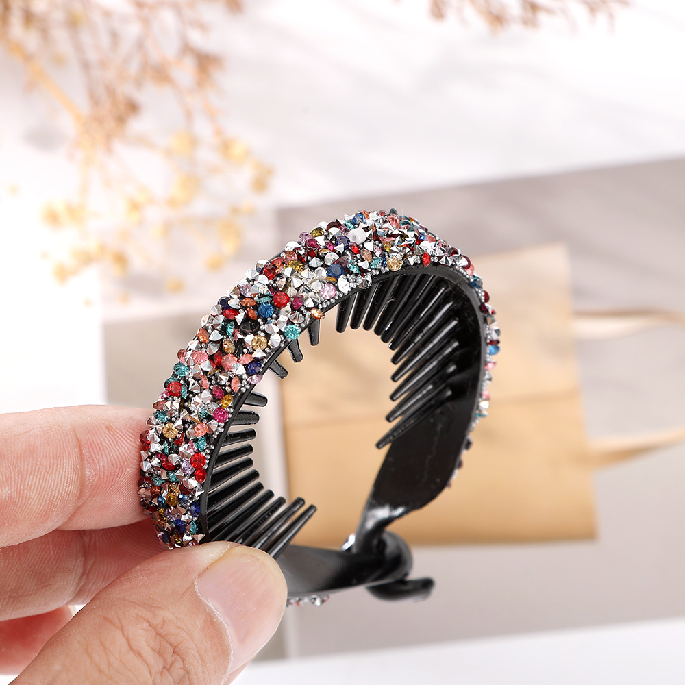 35g Weight Insert comb Hair Accessories Type 1 Piece Quantity Holiday, Street Occasion Plastic Material Geometric Pattern All Seasons Season Women's Gender Retro, Classic Style Style Retro Classic Style Women's Geometric Plastic Insert Comb 5
