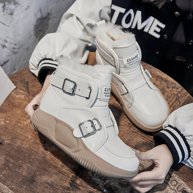 雪地靴女防水款加絨運動風休閑機車雪地靴子真皮個性保暖雪地棉女