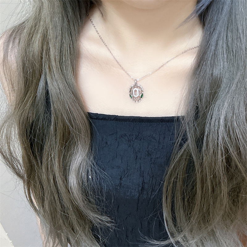 Fashion Snake Copper Inlay Zircon Pendant Necklace 1 Piece