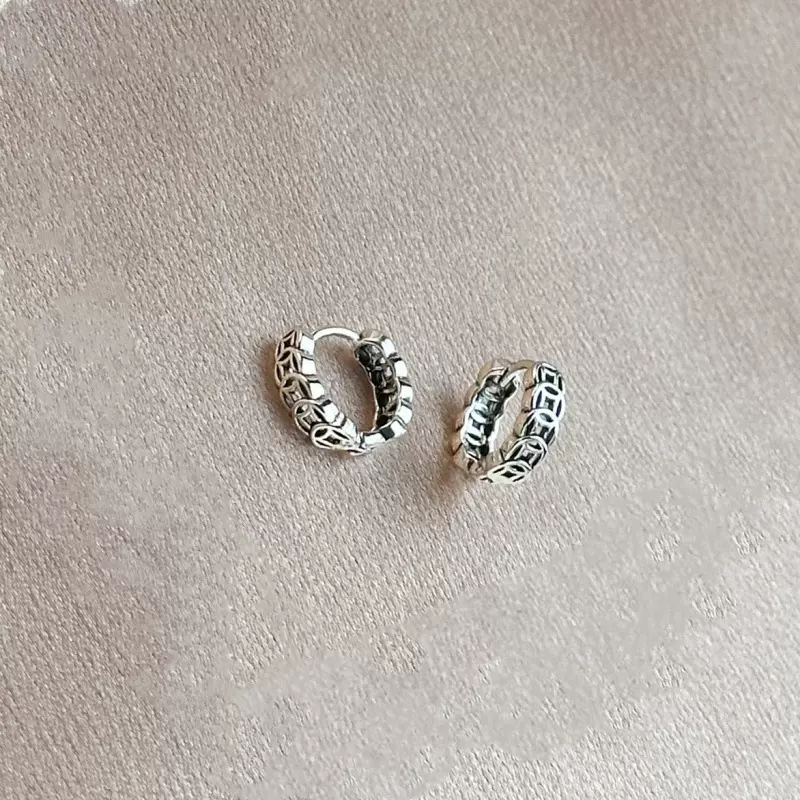 耳扣女新款2024年睡觉不用摘耳环耳圈气质高级感复古铜钱耳饰