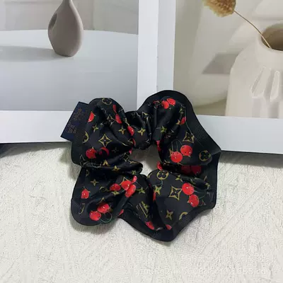 Hair Accessory — Saç üçün rezinlər