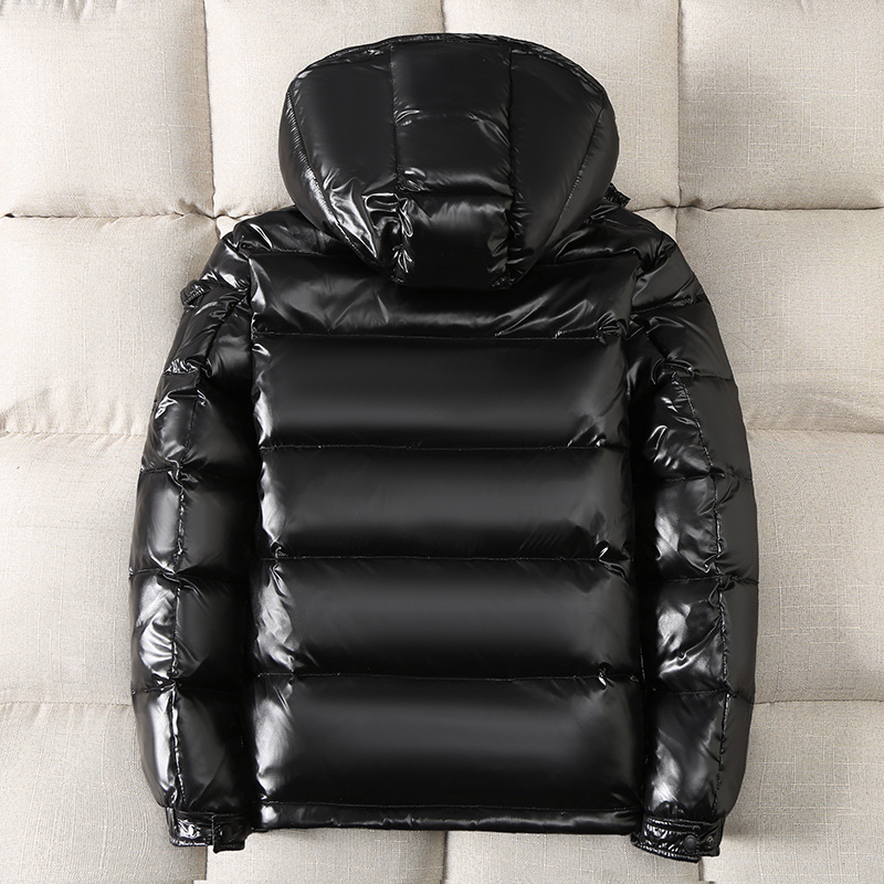 Chaqueta de plumón para hombres nueva pareja chaqueta de chaqueta de chaqueta de chaqueta blanca marca de moda brillante cara gruesa gorra desmontable corta ropa de hombre transfronteriza