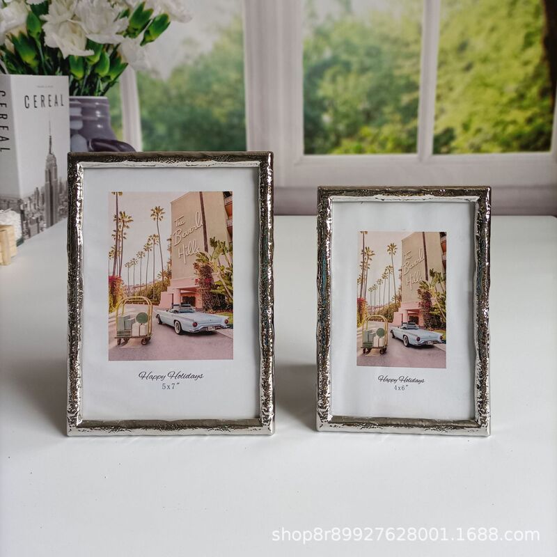 Environmental protection fashion simple silver metal photo frame table, simple photo frame table Environmental protection fashion simple silver metal photo frame table, simple photo frame table
