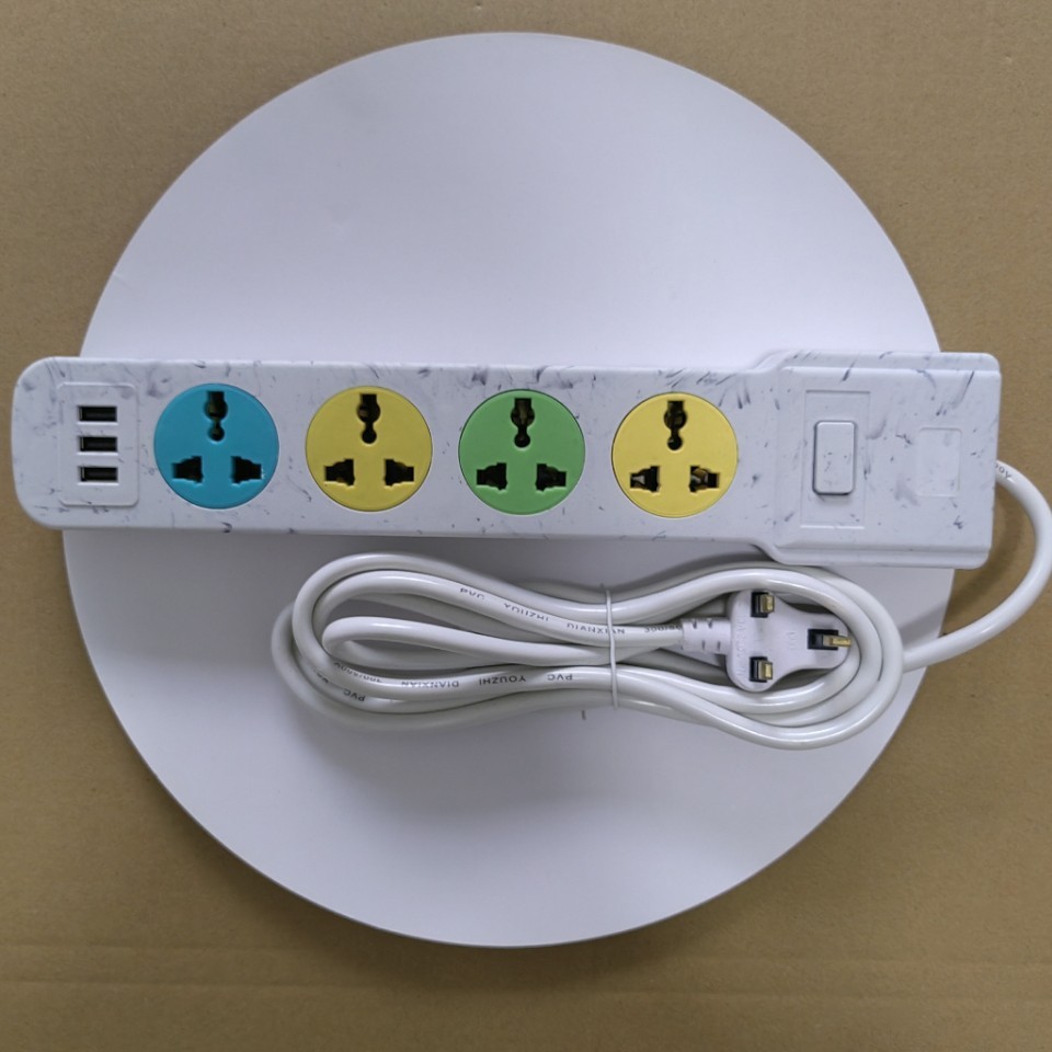 Regleta de Enchufes con Interruptor para Comercio Transfronterizo, Venta al por Mayor, Extensión de Enchufe Multi-toma, USB Inteligente, Aplicable en Múltiples Países
