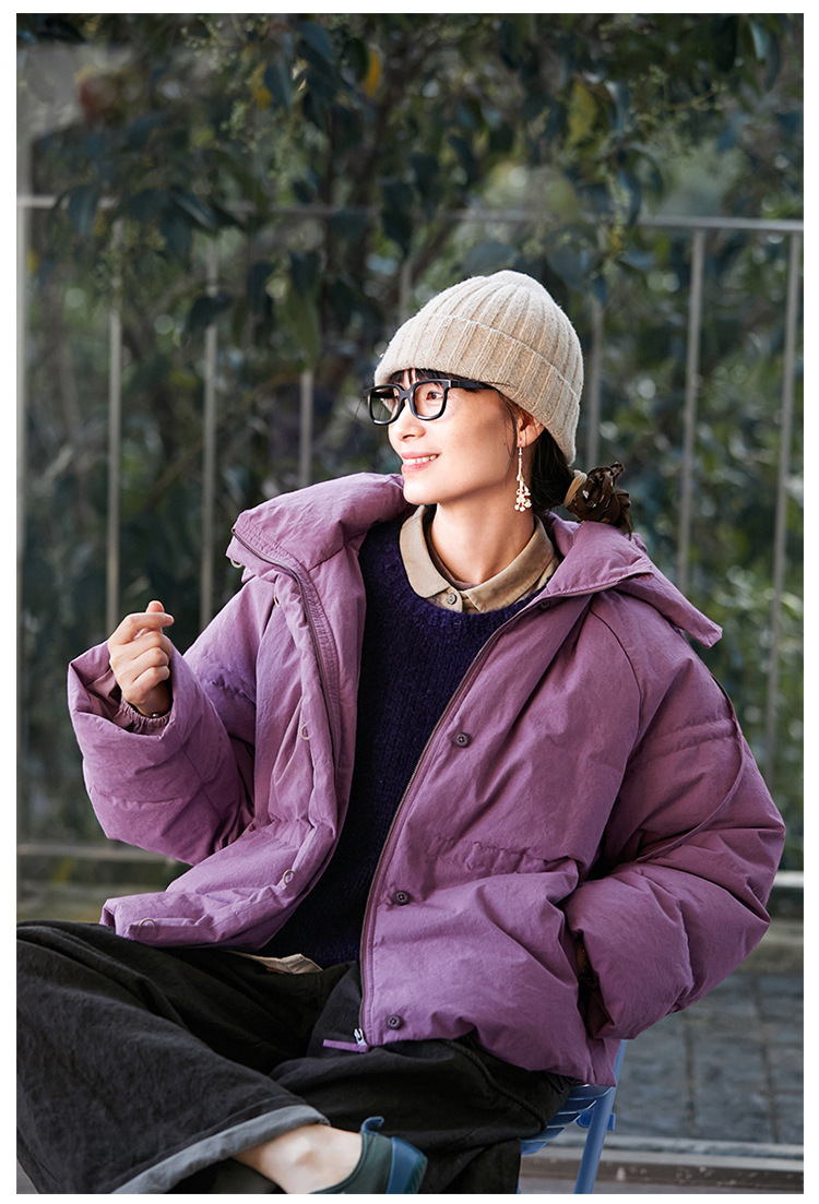 ラベンダーパープルの素朴で暖かいスタンドカラーダウンジャケット