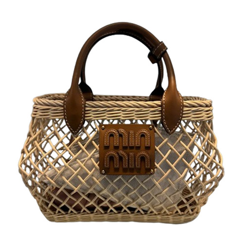 小红书网红2024夏新款镂空草编包纯手工藤编菜篮子字母单肩斜跨包