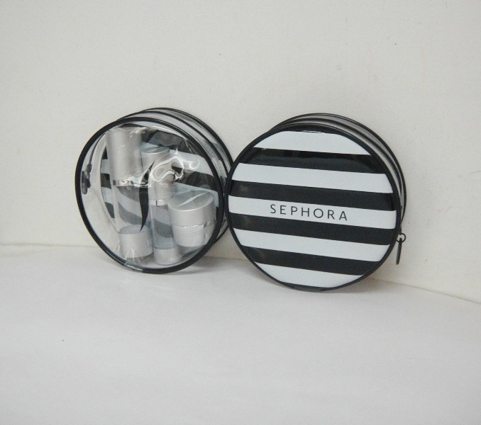 ����Բ��PVC��ױ��͸����ˮPVC��ױ�����Ǵ�PVC����������С��