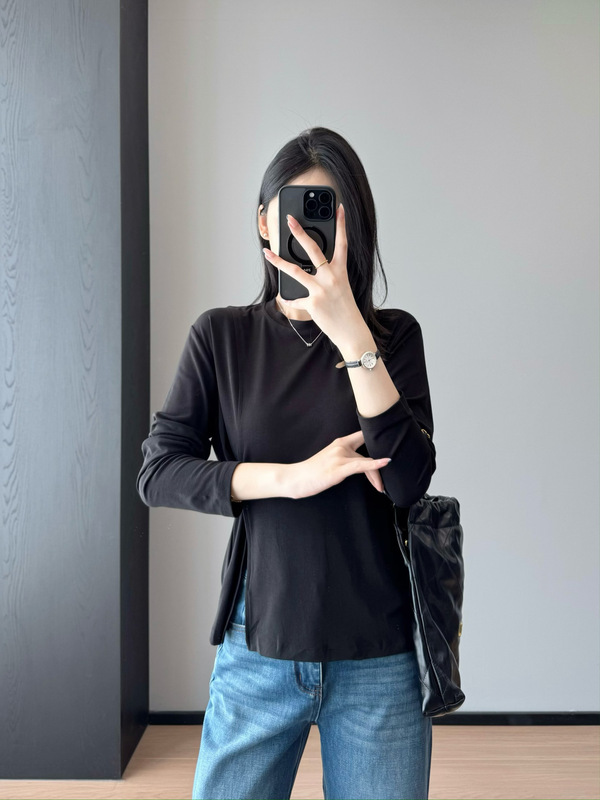 显瘦果冻T~设计师款科技玻尿酸设计感开叉侧腰纽扣T恤女秋G091827|undefined