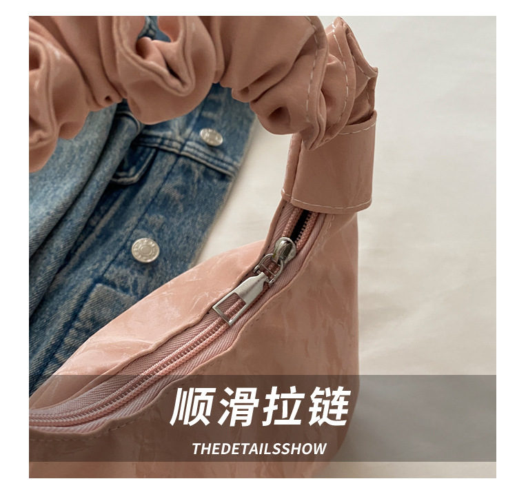 2024 Autumn/Winter ins solid-color stylish handbag with underarm pleats, a gentle Korean-style single-shoulder bag for women Item Picture
