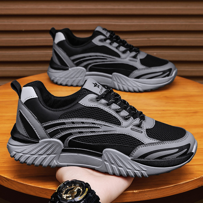 Zapatos de hombre 2026 verano nuevos zapatos de malla suela suave transpirable antiodor hombre ligero antideslizante versátil zapatos casuales de moda