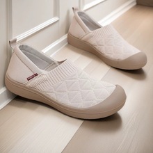 ��Ů��Ь�ϱ�����Ьܛ��ܛ���w��һ�_��͸�⋌��Ь�p���_�ֹ���Ь