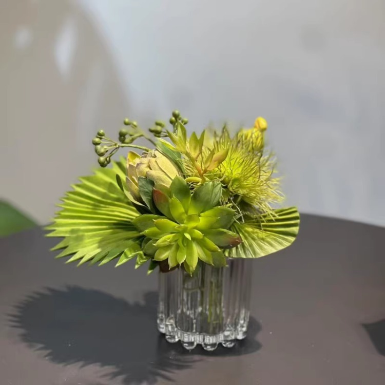 "연한 녹색 ""직경 15 높이 15""."