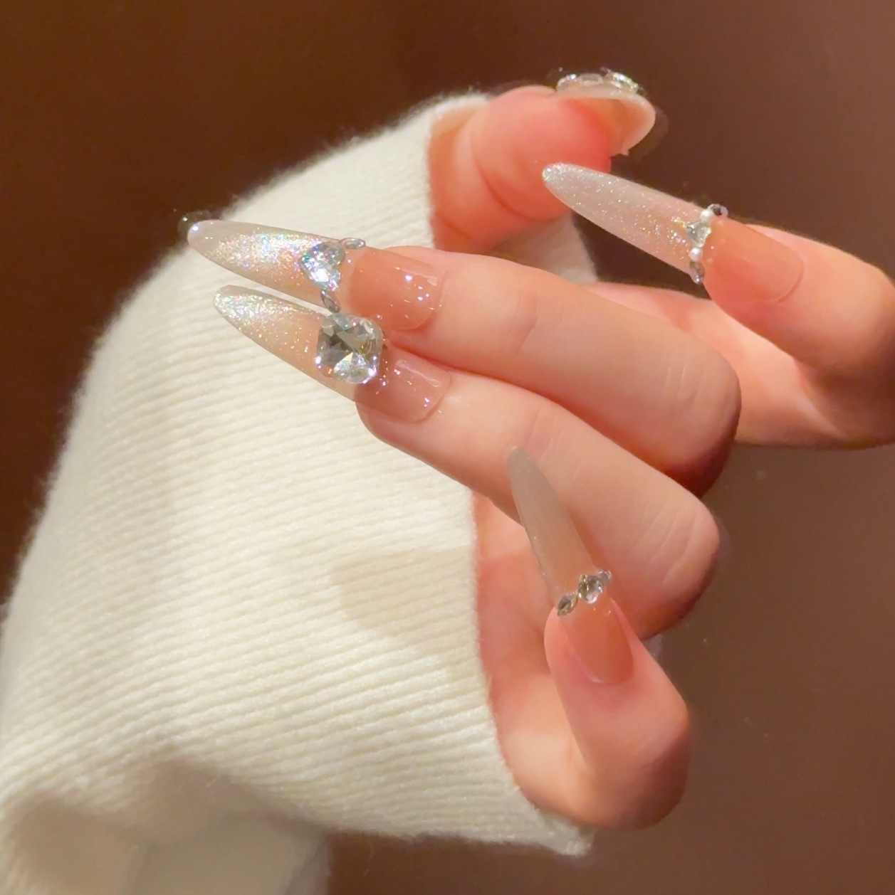 Ojos de gato desnudos largos con uñas finas para perros 4.0 largos puros hechos a mano de alta sensación de manicura de uñas falsas productos terminados