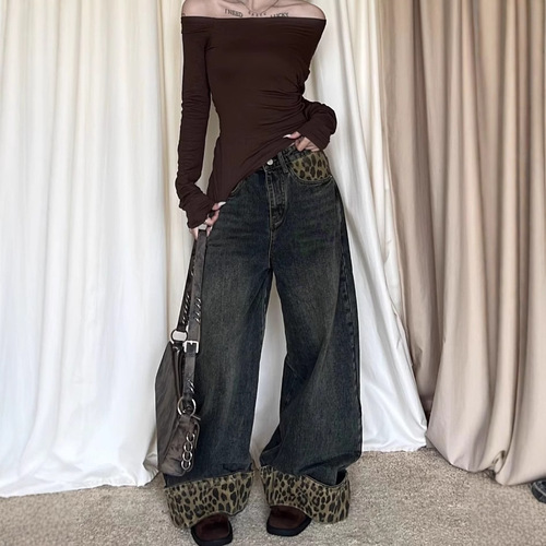 Vintage Levi's-style women's fashion denim jeans with a trendy, versatile American rolled hem, 2020 leopard print wide-leg pants, unique patchwork, loose straight-leg pants
