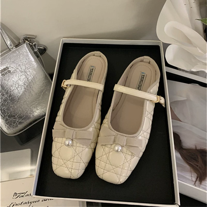 Slippers with diamond pattern with bow with a strap, Chanel style, soft sole, Korean style