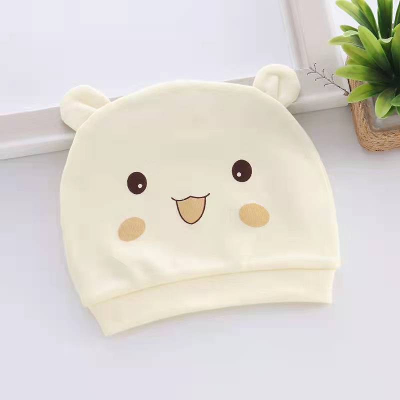 0--1 Sombrero de bebé recién nacido primavera y otoño algodón peinado para bebés de dibujos animados para hombres y mujeres cuatro estaciones sombrero de neumáticos a prueba de viento sombrero de puerta de goma