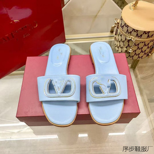 ԭ�AV�Ұٴ���Ь��ɫ��Ƥ�U��һ����Ůʿ�⴩��Ь�S��؛Դ������