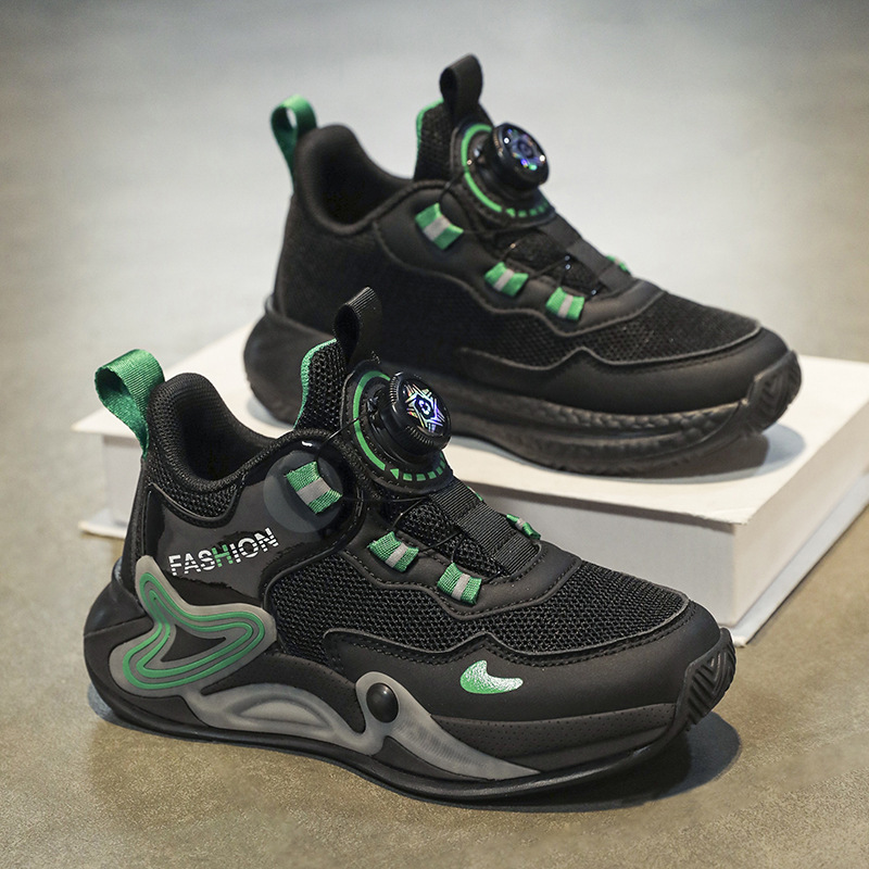 Zapatos para niños de verano 2025 nuevos zapatos de baloncesto para niños botones giratorios de malla transpirables zapatos de carreras