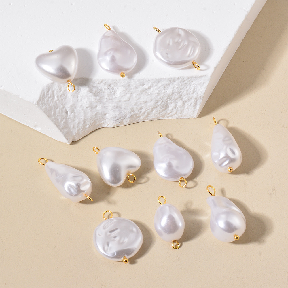 304 Stainless Steel, Imitation Pearl Material Irregular, Heart Shape Pattern 10 PCS/Package Stainless Steel Imitation Pearl Irregular Heart Shape Beads Baroque Style