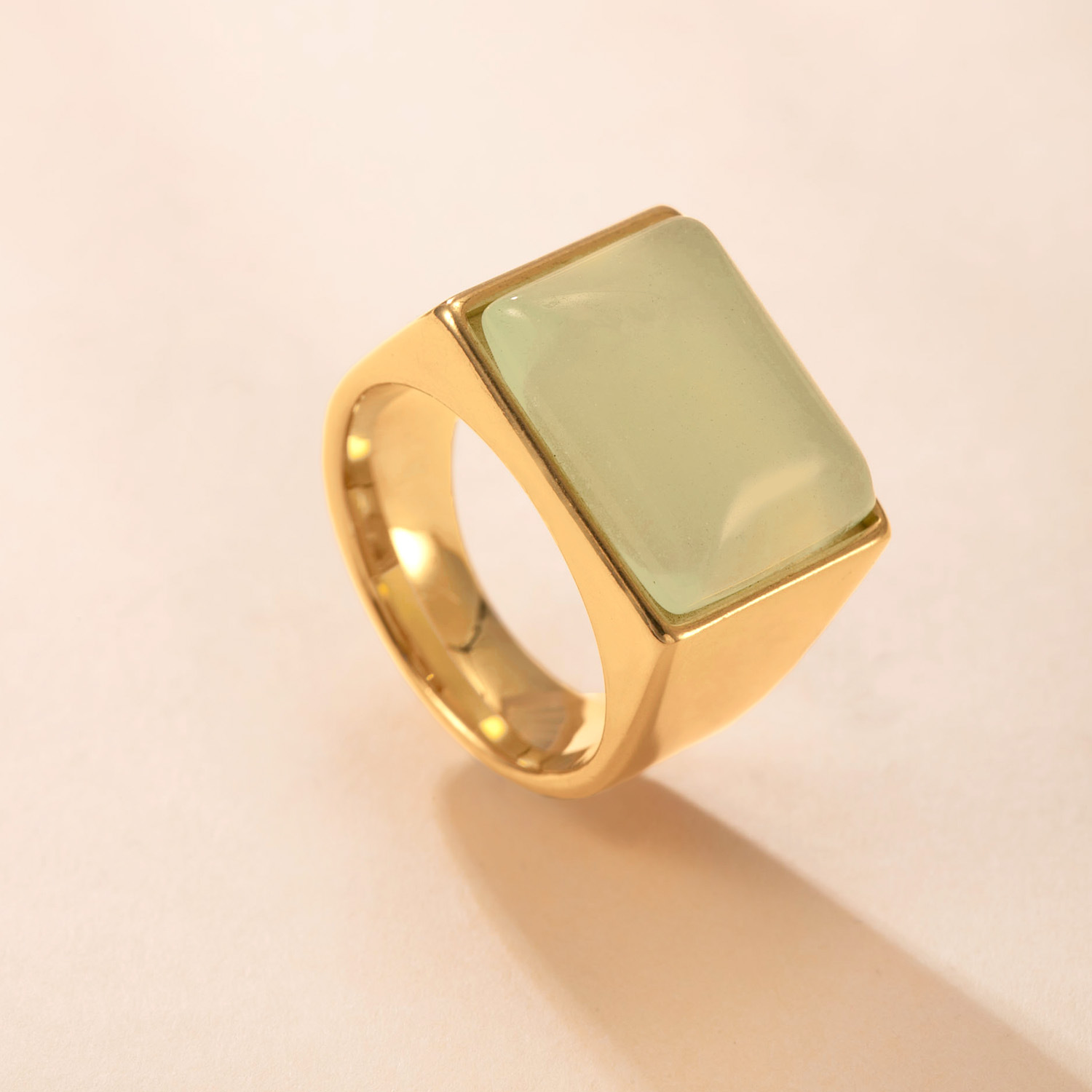 Anillo de acero de titanio transfronterizo europeo y americano de lujo ligero estilo palacio fundición cuadrado anillo de piedra natural joyería femenina de acero inoxidable