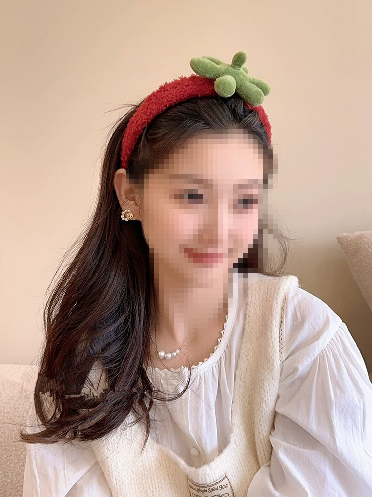 Headband and Face-Wash Accessory Set, Tomato Plush Design, Headband + Wristbands (2–3 pcs)