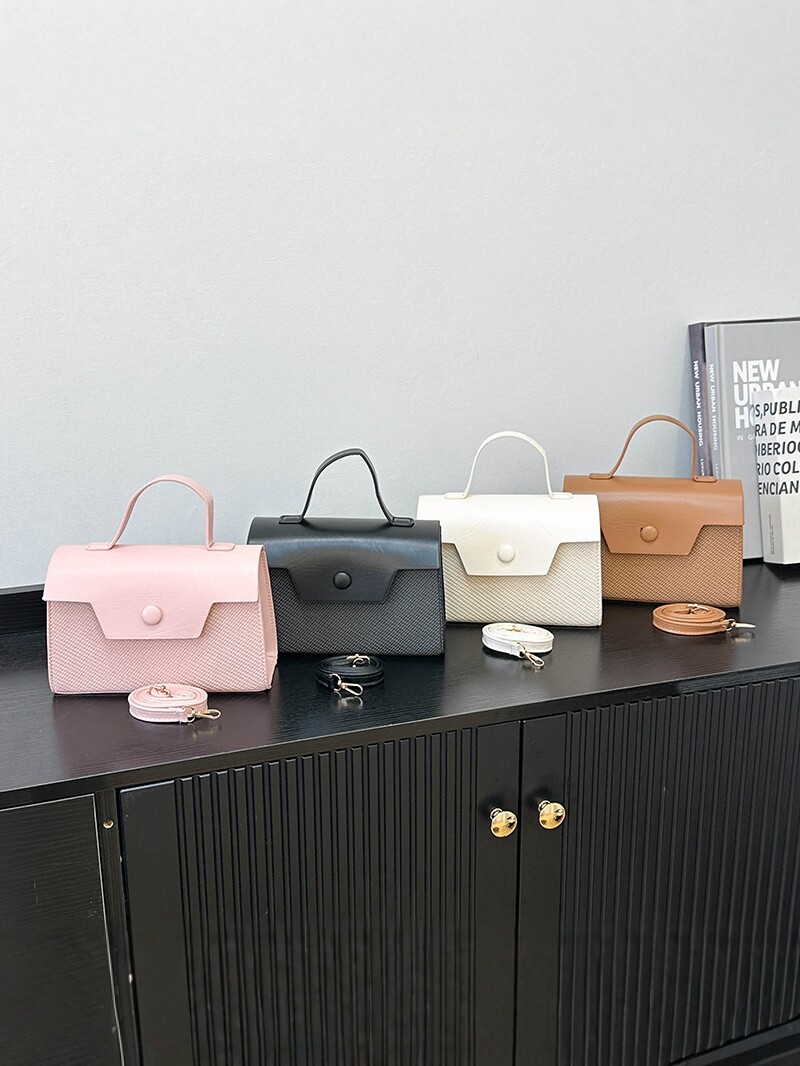 Bolso 2026 nuevo bolso cuadrado simple, bolso de hombro de mano de moda de mujer, bolso de cuero PU de alta calidad