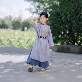 童汉服;儿童表演服;马面裙