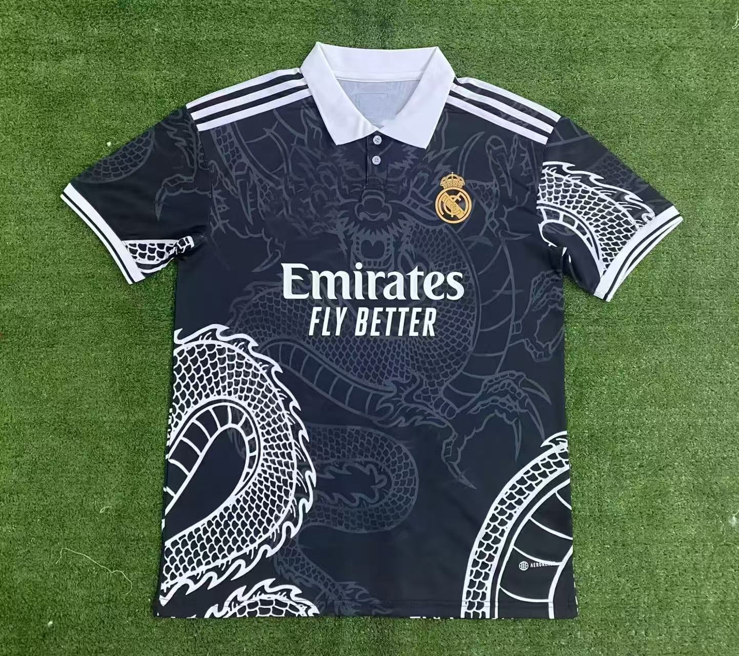 Una generación de uniformes de fútbol, nuevos uniformes de entrenamiento, camisetas, Italia AC, Barcelona, Real Madrid, Brasil, Japón, Ajax